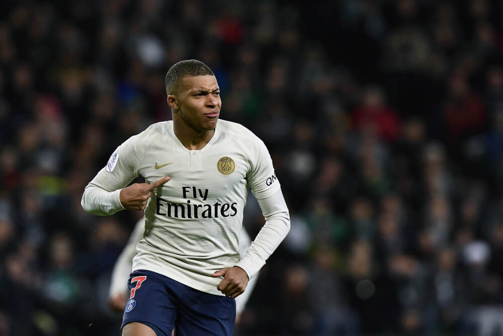 开局一把枪，他靠刷被动技能成游戏之王